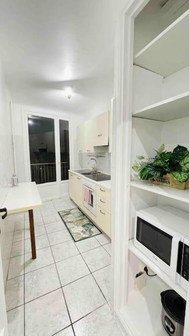 Apartment F3 Lumineux - Tres Proche De La Mer *